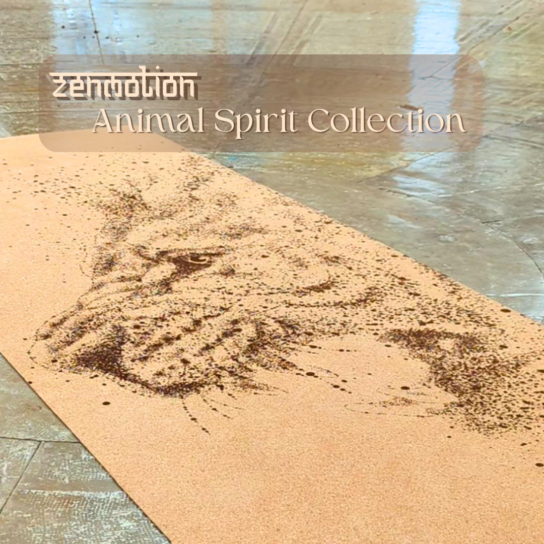 Tapis de yoga en liège ZenMotion Roaring Meditation tapis antidérapant au design de lion. Écologique. Adhérence supérieure, confort optimal et équilibre exceptionnel. Couverture de la collection Animal Spirit. Cliquez pour découvrir la collection.